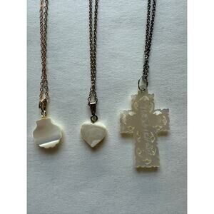 Vintage Lot Of 3 Mother Of Pearl Necklaces Heart Shell Cross Asst Lengths Boho